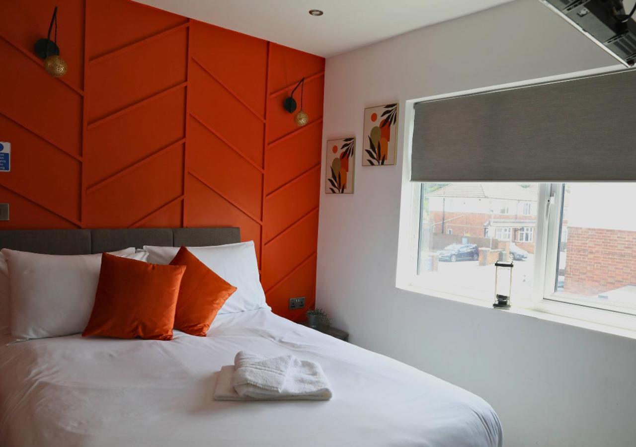 Cb Stays - Private Rooms With Ensuite And Kitchenette In 피터버러 외부 사진