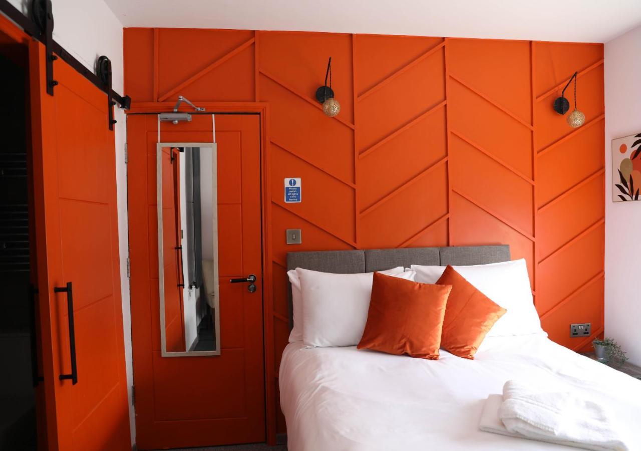 Cb Stays - Private Rooms With Ensuite And Kitchenette In 피터버러 외부 사진