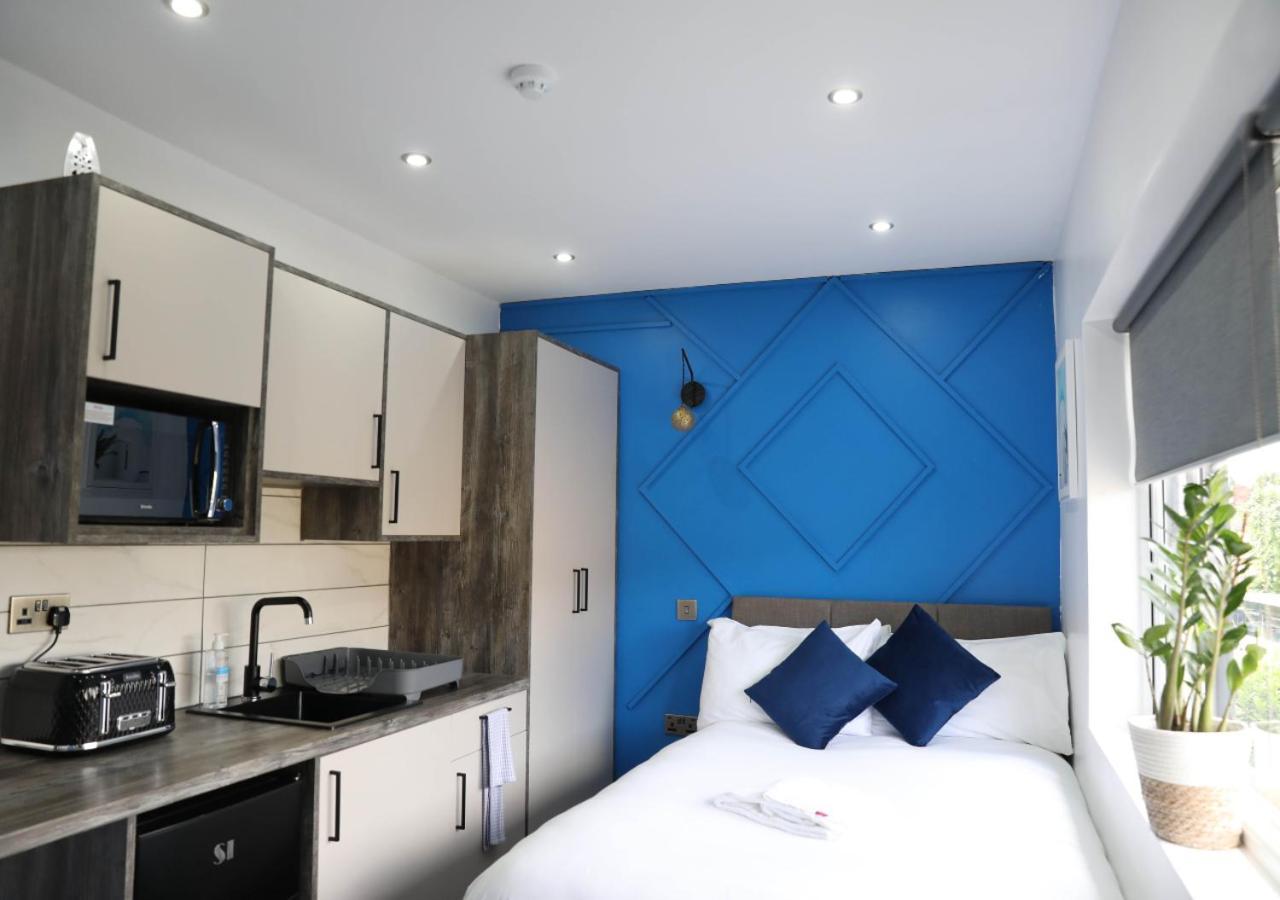 Cb Stays - Private Rooms With Ensuite And Kitchenette In 피터버러 외부 사진